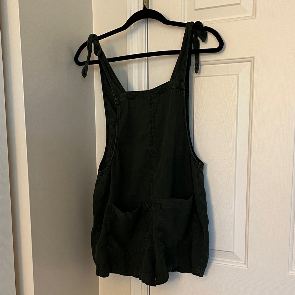 Arizona Jean Company Green Romper Shorts